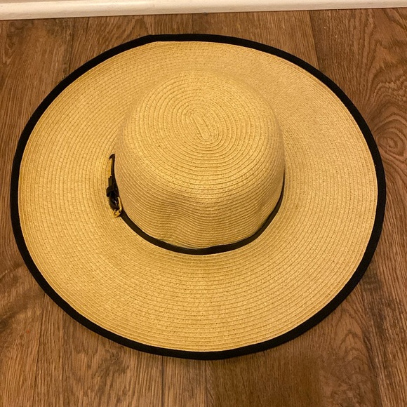 Accessories - Calvin Klein Straw hat